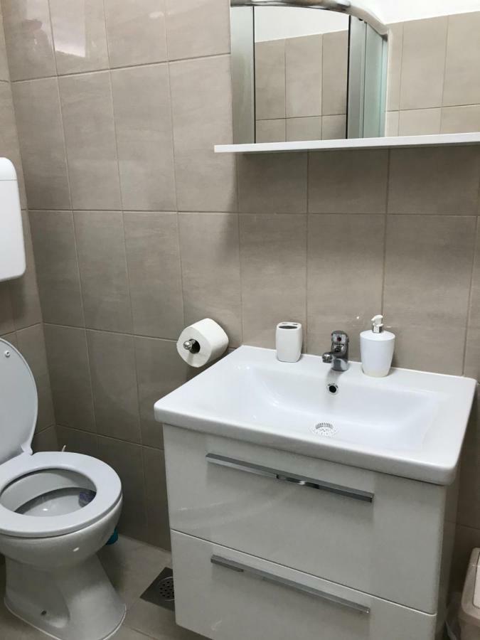 Apartman Mirjana With Terrace And Free Parking Donji Okrug  Dış mekan fotoğraf
