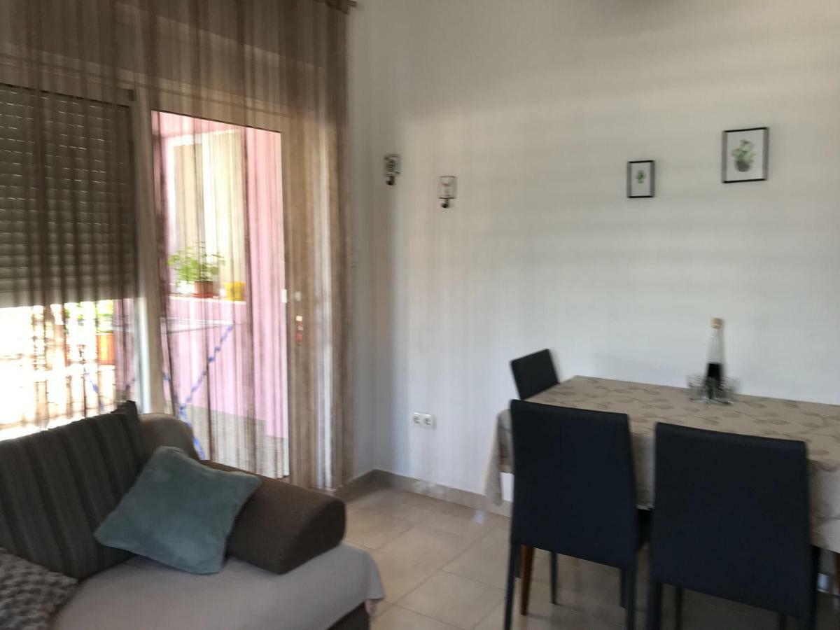Apartman Mirjana With Terrace And Free Parking Donji Okrug  Dış mekan fotoğraf